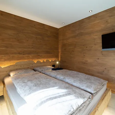 Vakantiehuis Hinterrugg - Luxury, Sauna, Whirlpool & Mountain View Wildhaus