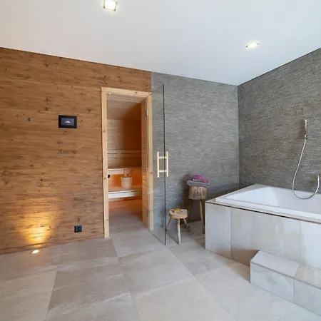 Hinterrugg - Luxury, Sauna, Whirlpool & Mountain View Vakantiehuis Wildhaus