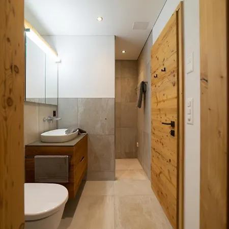 Hinterrugg - Luxury, Sauna, Whirlpool & Mountain View