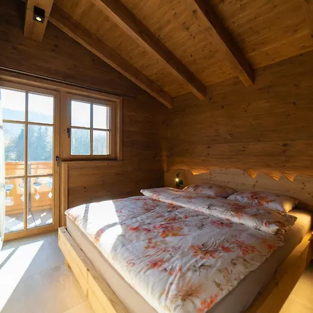 Hinterrugg - Luxury, Sauna, Whirlpool & Mountain View Holiday home