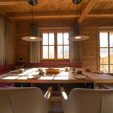 Hinterrugg - Luxury, Sauna, Whirlpool & Mountain View