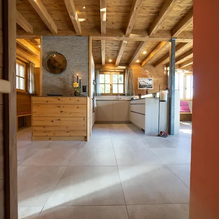 Hinterrugg - Luxury, Sauna, Whirlpool & Mountain View Ferienhaus